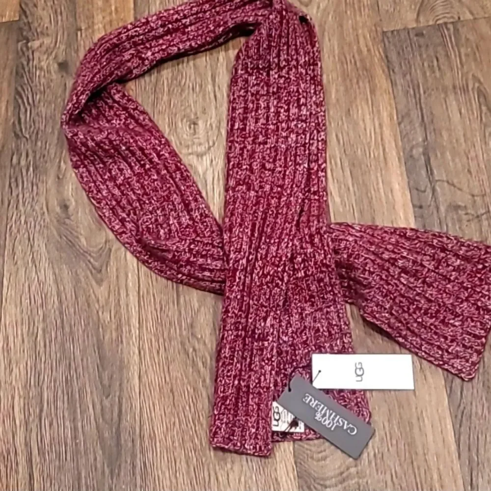 Ugg Pippa 100%‎ Cashmere Scarf